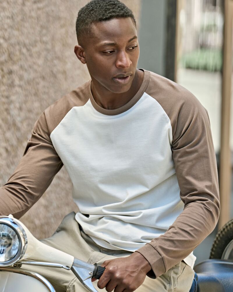 Unlabeled Baseball Tee Thumbnail