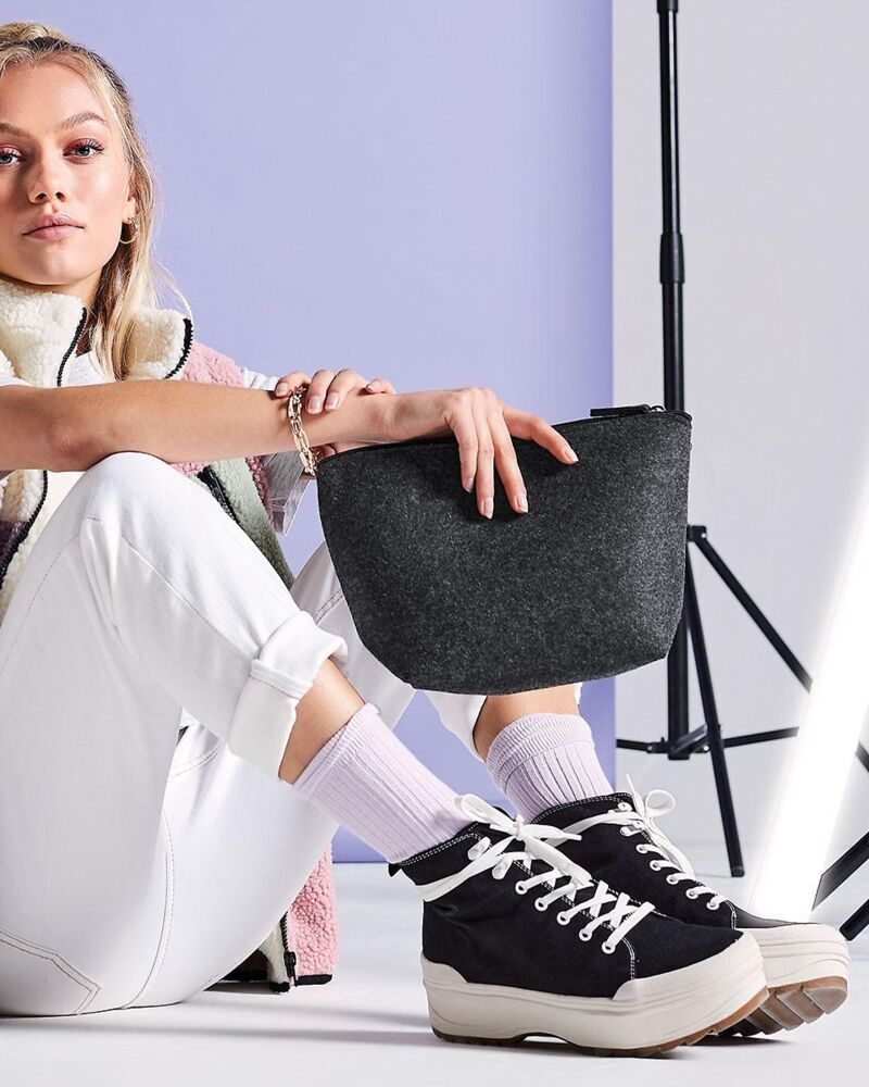 Felt Accessory Bag Thumbnail